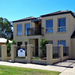 One on Eighteen
Quality Holiday Apartment Accommodation in Wangaratta